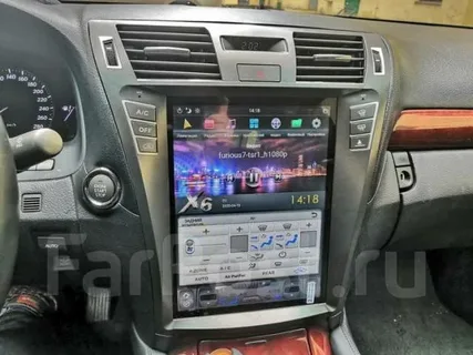 2007 Lexus LS460 Tesla Screen