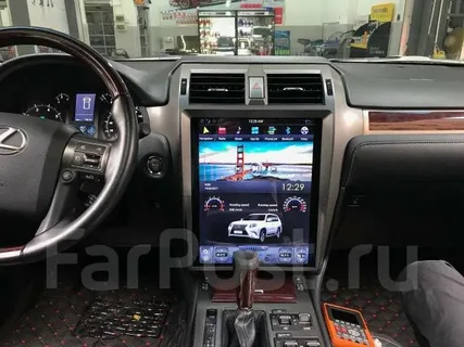 2007 Lexus LS460 Tesla Screen